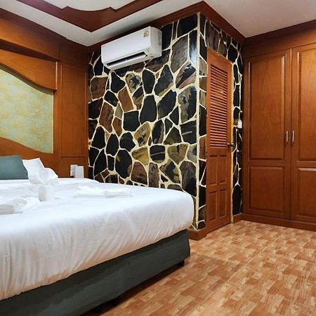 Arya Suites Patong Beach المظهر الخارجي الصورة